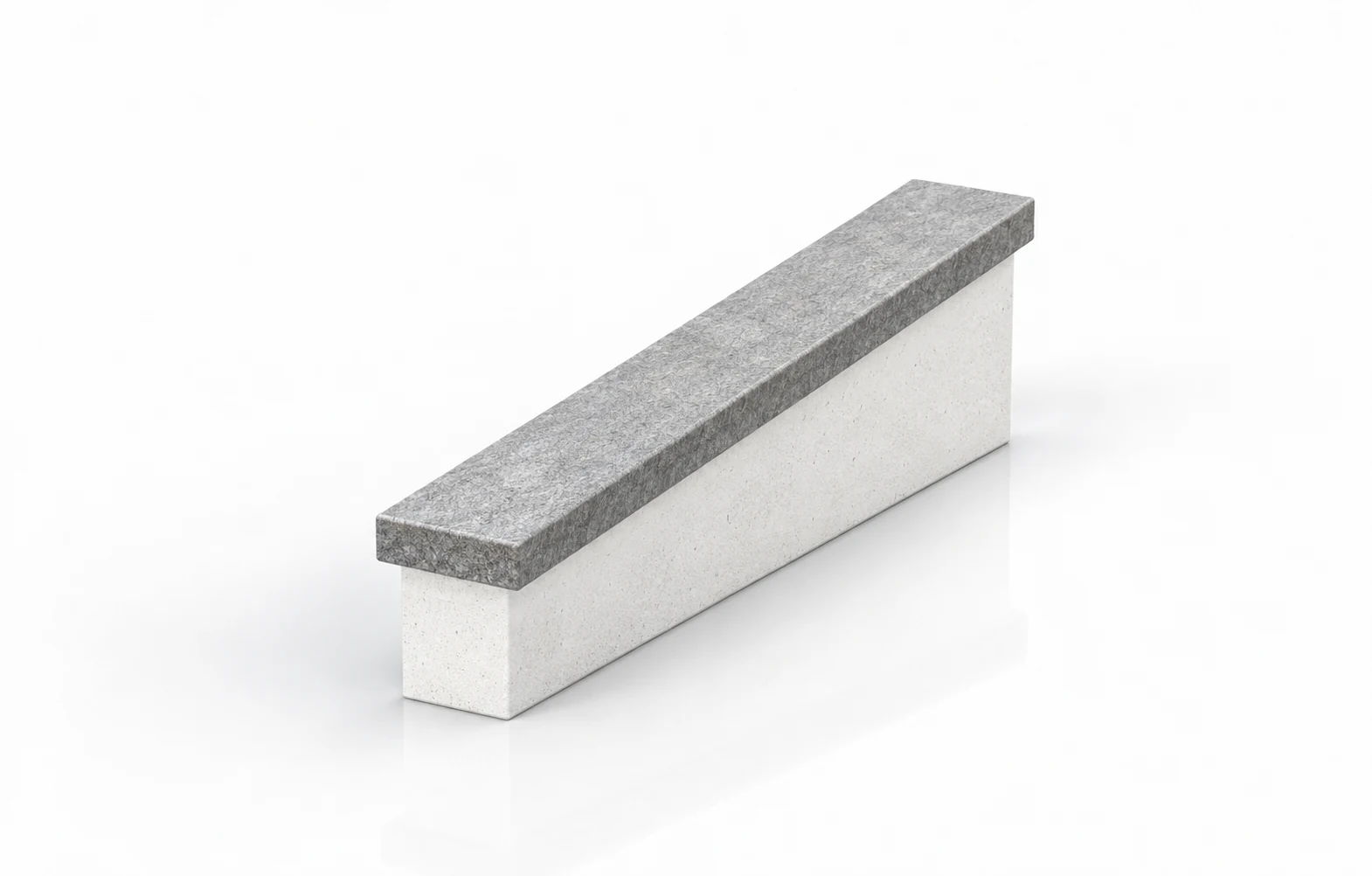 Granit-Curb auf Mauer Länglicher Granit-Curb auf einer niedrigen Mauer als skatebares Element in einer neutralen Produktansicht.