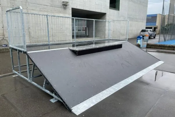 Erweiterter und sicherheitstechnisch aktualisierter Skatepark in Brugg